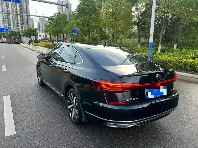 2022 Passat 330TSI Premium Edition — миниатюра 5