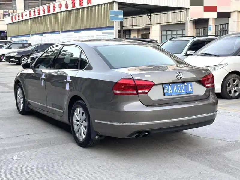 2015 Passat 1.8TSI DSG Premium Edition — миниатюра 4