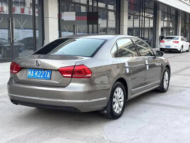 2015 Passat 1.8TSI DSG Premium Edition — миниатюра 6