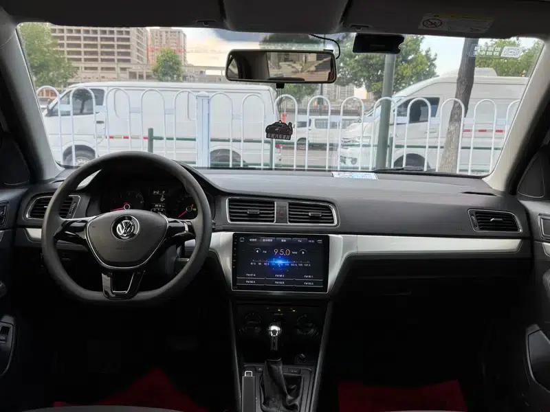 2017 Volkswagen Lavida 1.6L Automatic Fashion Edition — миниатюра 10