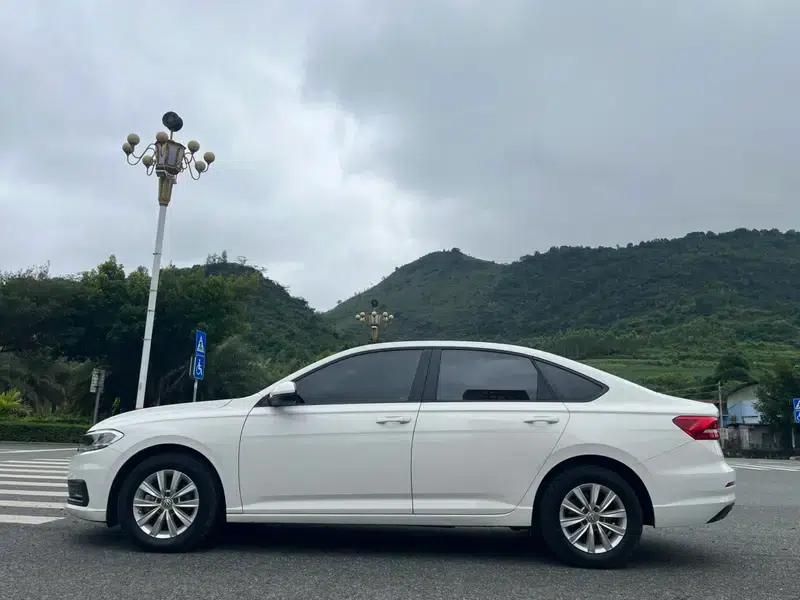 2019 Volkswagen Lavida 1.5L Automatic Fashion Edition (National VI Emission Standard) — миниатюра 4