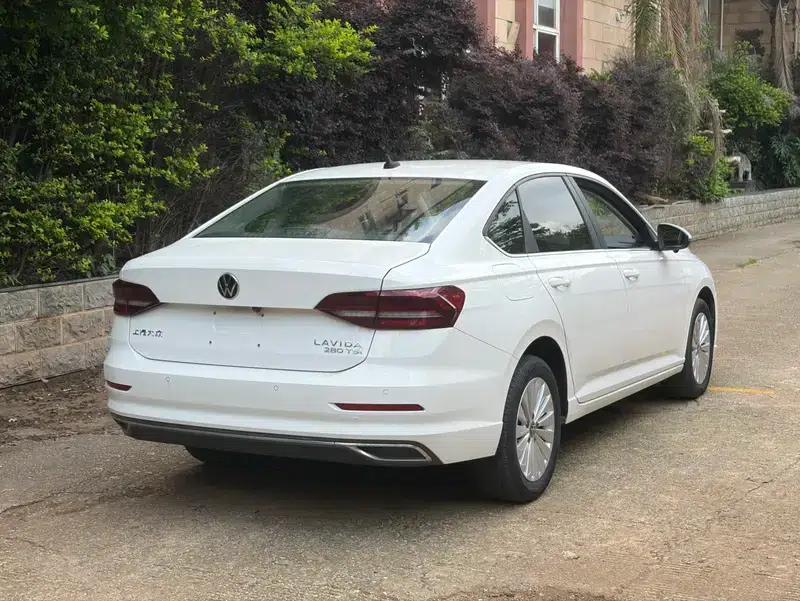2021 Volkswagen Lavida 280TSI DSG Comfort Edition — миниатюра 6