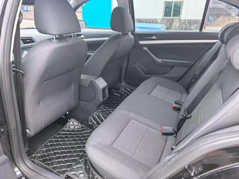 2015 Volkswagen Lavida 1.6L Automatic Fashion Edition — миниатюра 9