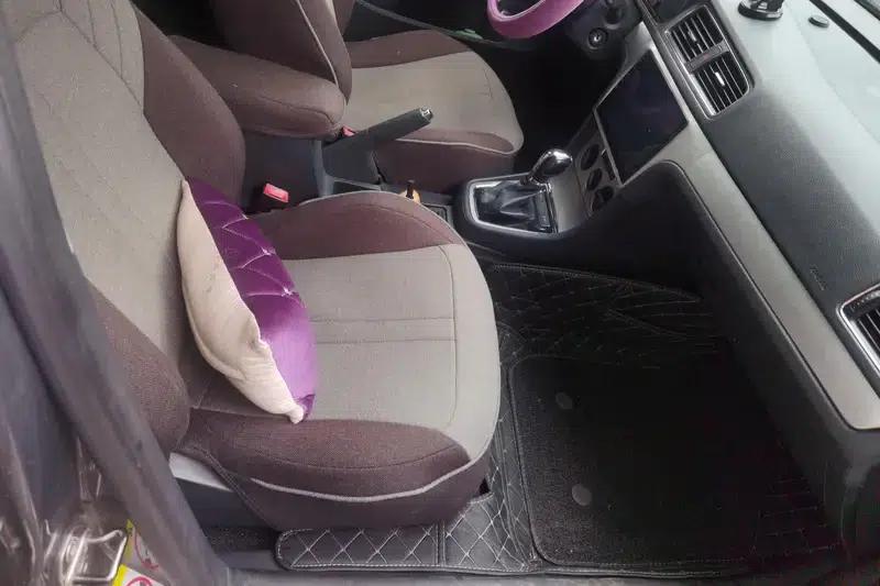 2013 Volkswagen Lavida Classic Facelift 1.6L Automatic Comfort Edition — миниатюра 11