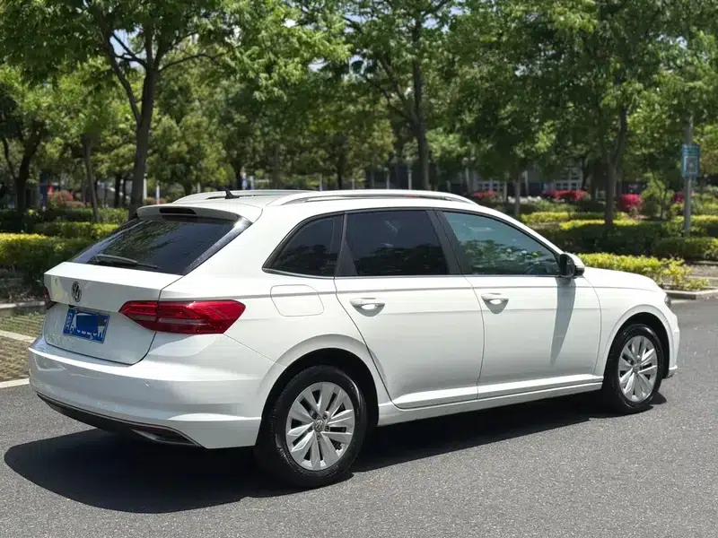 2019 Volkswagen Lavida Hatchback 280TSI DSG Comfort Edition (China VI Emission Standard) — миниатюра 5