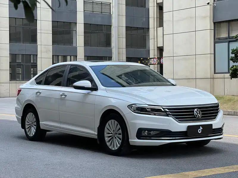 2021 Volkswagen Lavida 280TSI DSG Comfort Edition — миниатюра 3