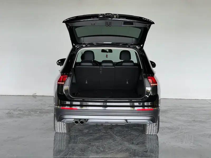 Tiguan L 2021 330TSI Automatic 2WD Smart Edition — миниатюра 20