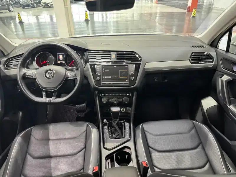 Tiguan L 2017 330TSI Automatic 2WD Flagship Edition — миниатюра 13