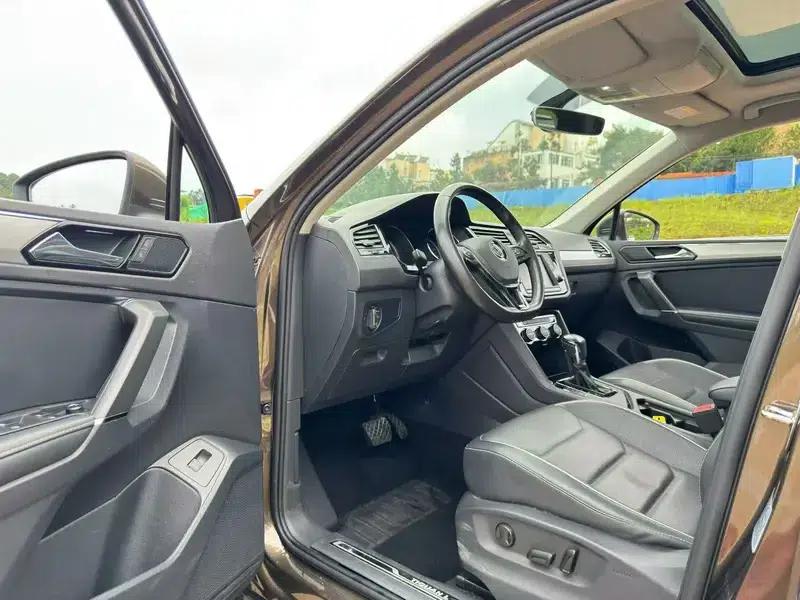 Tiguan L 2018 330TSI Automatic 2WD Fashion Edition — миниатюра 8