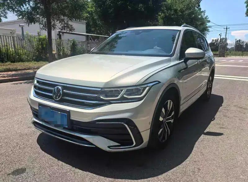 Tiguan L 2022 330TSI Automatic 2WD R-Line Flagship Edition — миниатюра 1