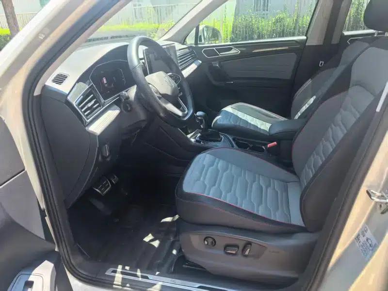 Tiguan L 2022 330TSI Automatic 2WD R-Line Flagship Edition — миниатюра 7