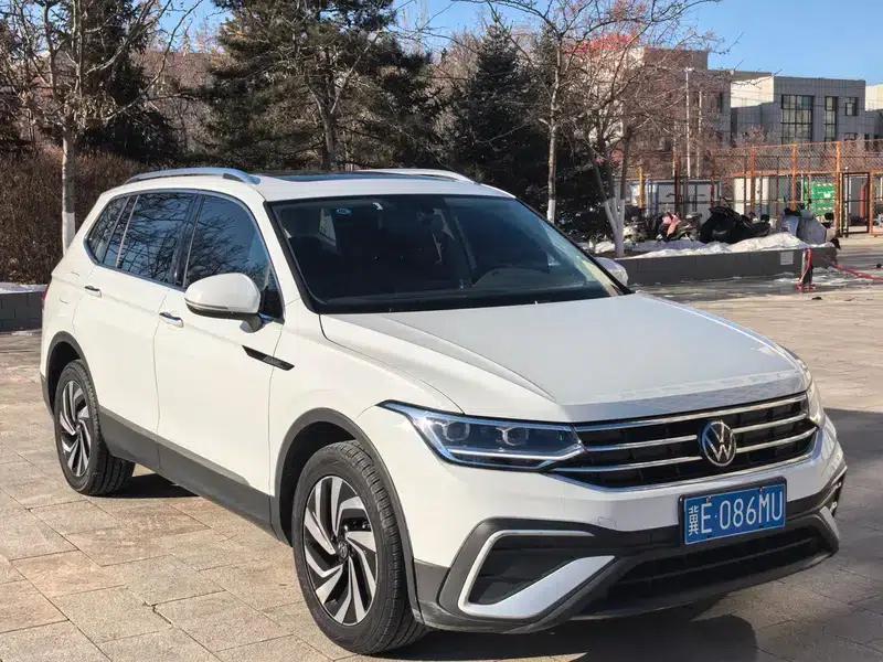 Tiguan L 2023 300TSI 2WD Smart Edition — миниатюра 3