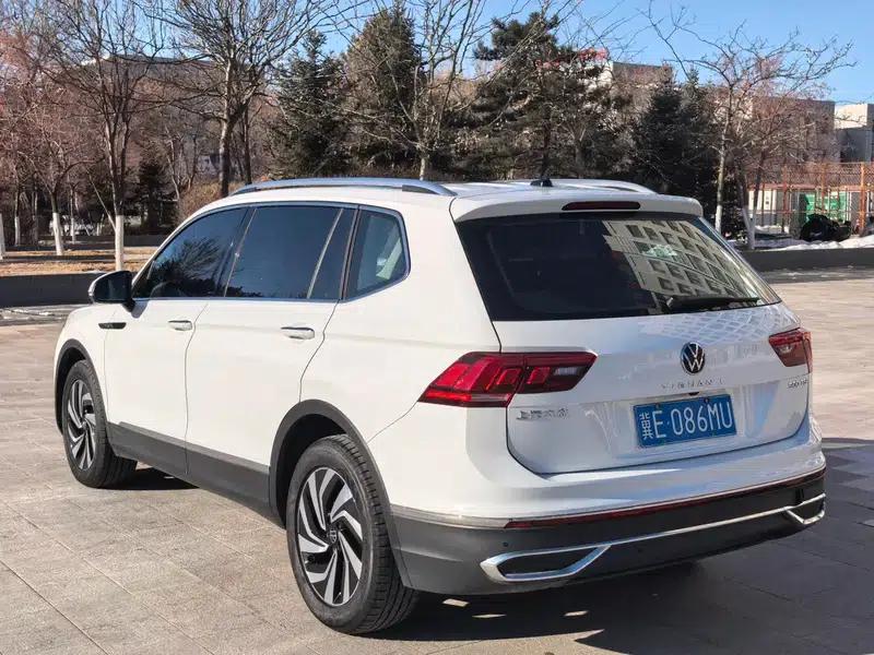 Tiguan L 2023 300TSI 2WD Smart Edition — миниатюра 4