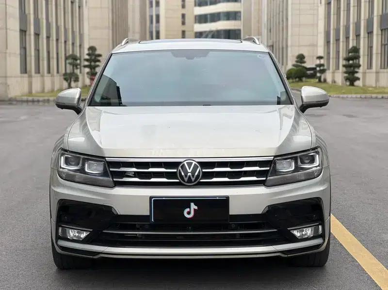 Tiguan L 2021 330TSI Automatic 2WD R-Line Premium Edition — миниатюра 2
