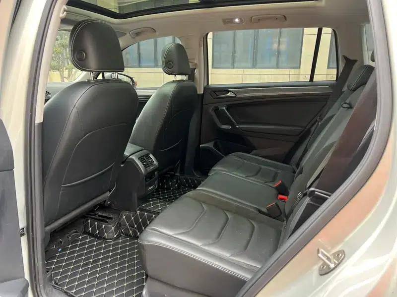 Tiguan L 2021 330TSI Automatic 2WD R-Line Premium Edition — миниатюра 13