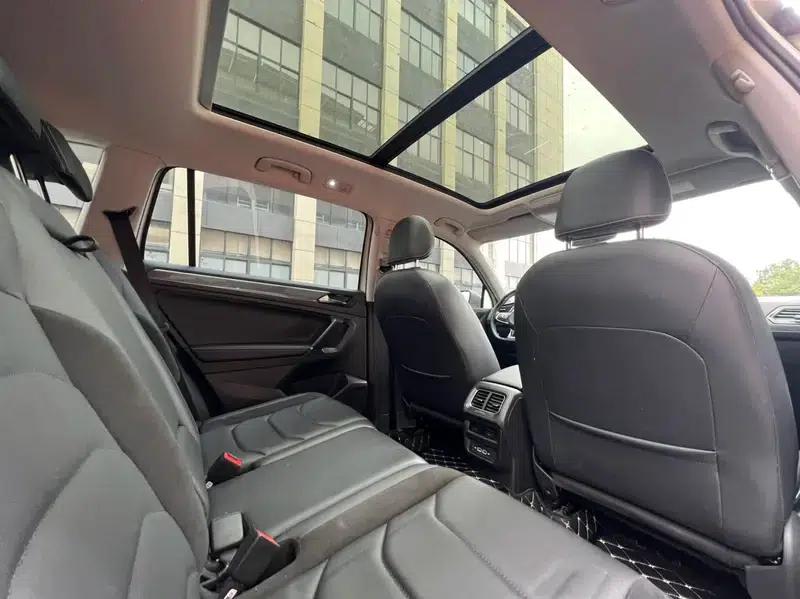 Tiguan L 2021 330TSI Automatic 2WD R-Line Premium Edition — миниатюра 14