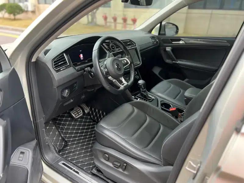 Tiguan L 2021 330TSI Automatic 2WD R-Line Premium Edition — миниатюра 19