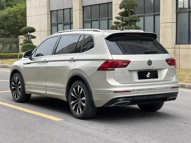 Tiguan L 2021 330TSI Automatic 2WD R-Line Premium Edition — миниатюра 5