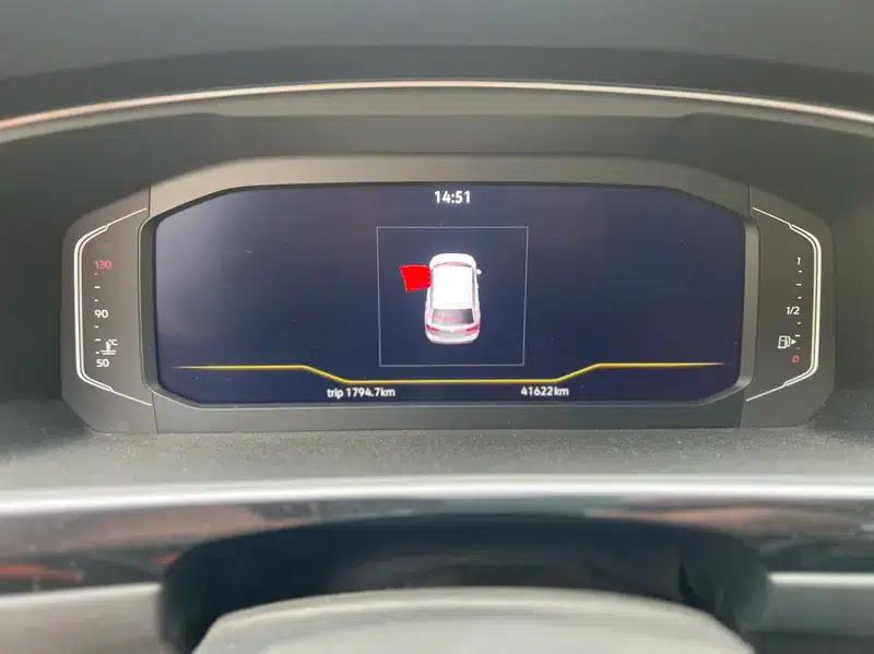 Tiguan L 2021 330TSI Automatic 2WD R-Line Premium Edition — миниатюра 9