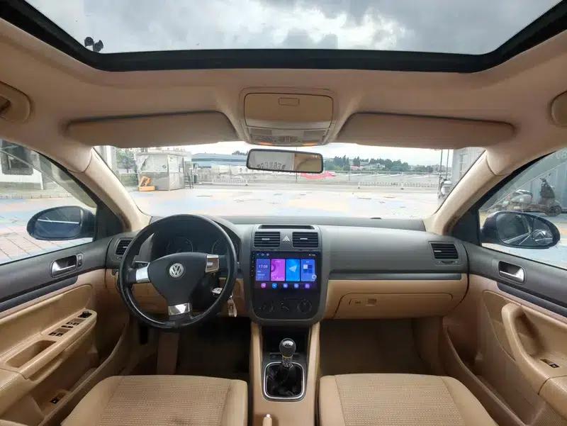 2009 Volkswagen Sagitar 1.6L Manual Comfort Model — миниатюра 14