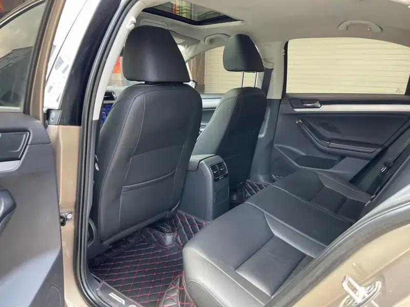 2018 Volkswagen Sagitar 280TSI DSG Luxury — миниатюра 9