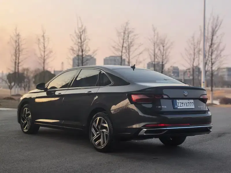 2023 Volkswagen Sagitar 300TSI DSG Super Edition — миниатюра 4