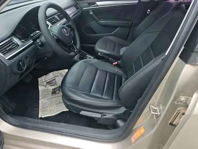 2017 Volkswagen Bora 1.6L Automatic Comfort Model — миниатюра 13