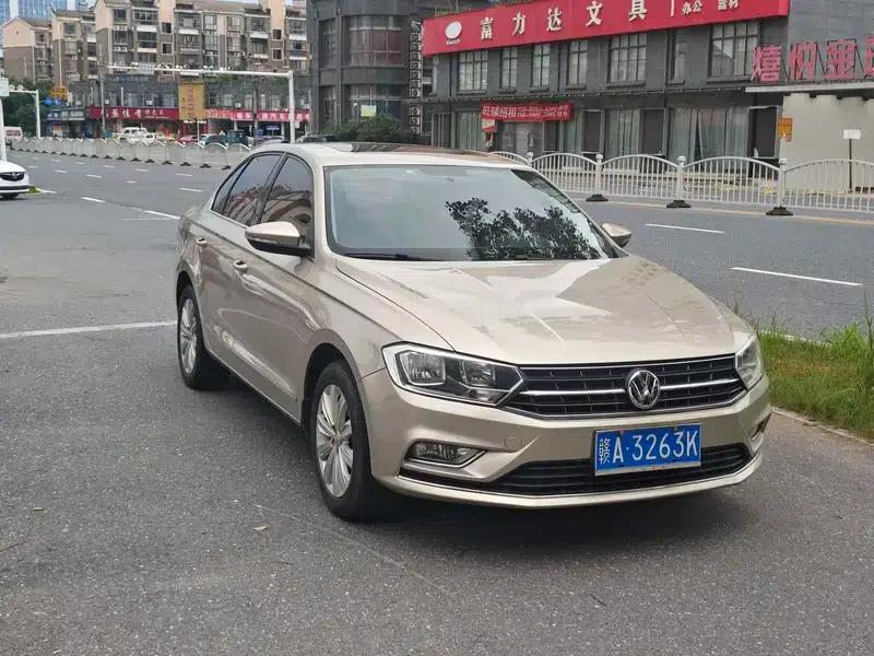 2017 Volkswagen Bora 1.6L Automatic Comfort Model — миниатюра 3