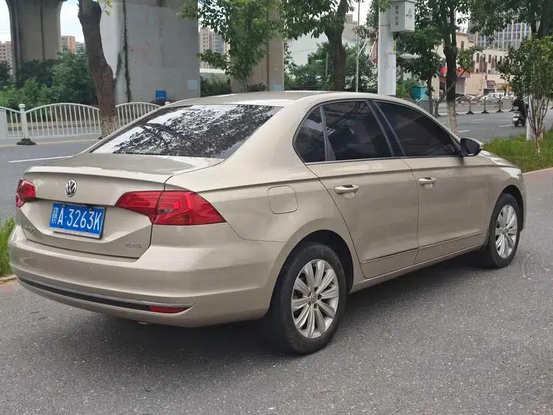 2017 Volkswagen Bora 1.6L Automatic Comfort Model — миниатюра 5