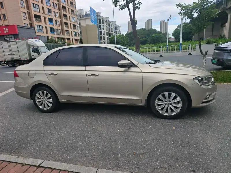 2017 Volkswagen Bora 1.6L Automatic Comfort Model — миниатюра 6