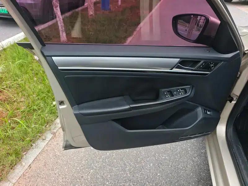 2017 Volkswagen Bora 1.6L Automatic Comfort Model — миниатюра 10