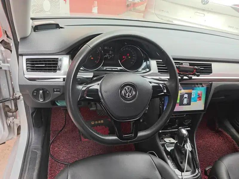 2016 Volkswagen Bora 1.6L Automatic Comfort Model — миниатюра 11