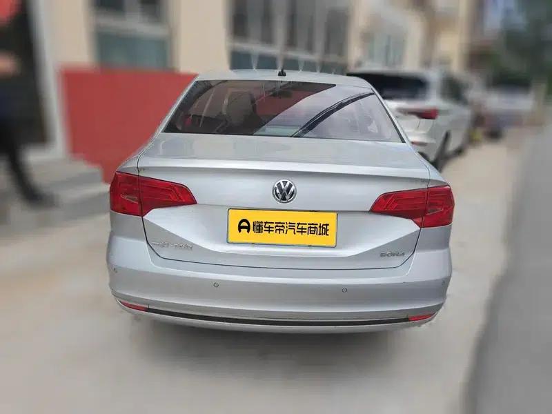 2016 Volkswagen Bora 1.6L Automatic Comfort Model — миниатюра 5