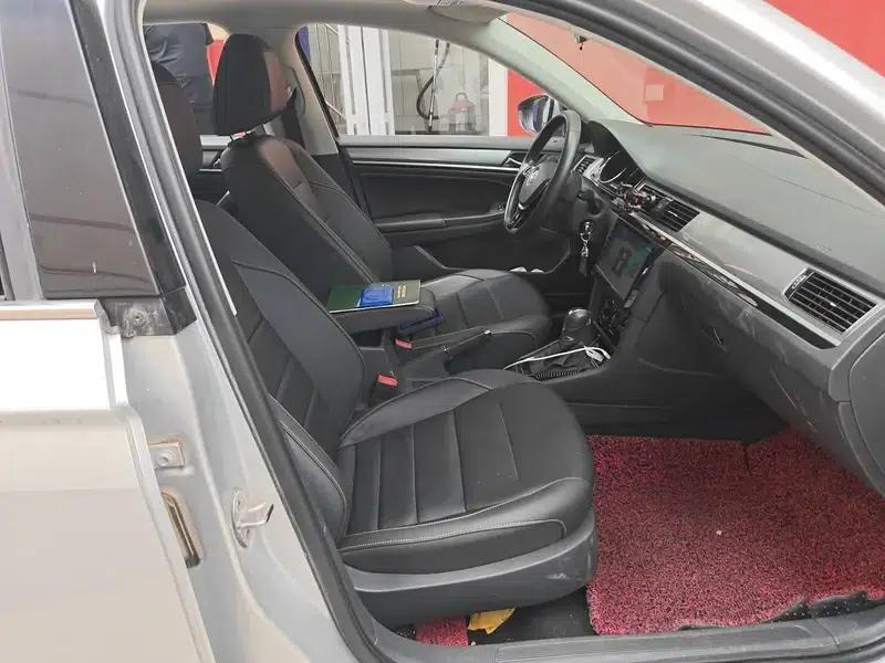 2016 Volkswagen Bora 1.6L Automatic Comfort Model — миниатюра 8