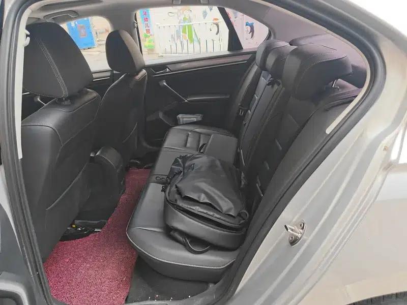 2016 Volkswagen Bora 1.6L Automatic Comfort Model — миниатюра 9