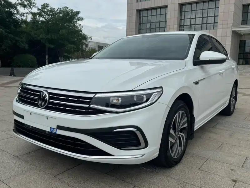 2025 Volkswagen Bora 200TSI DSG Joyful Navigation Edition — миниатюра 1