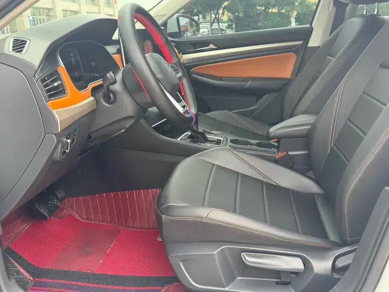 2025 Volkswagen Bora 200TSI DSG Joyful Navigation Edition — миниатюра 11