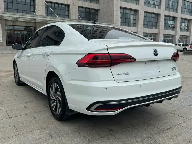2025 Volkswagen Bora 200TSI DSG Joyful Navigation Edition — миниатюра 4