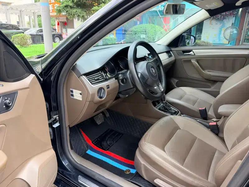 2014 Volkswagen Bora 1.6L Automatic Comfort Model — миниатюра 8