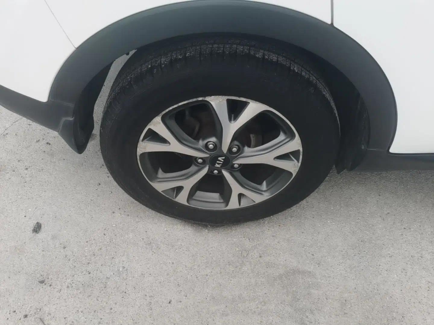 Kia KX3 2015 1.6L Automatic Two-Wheel Drive DLX — миниатюра 16