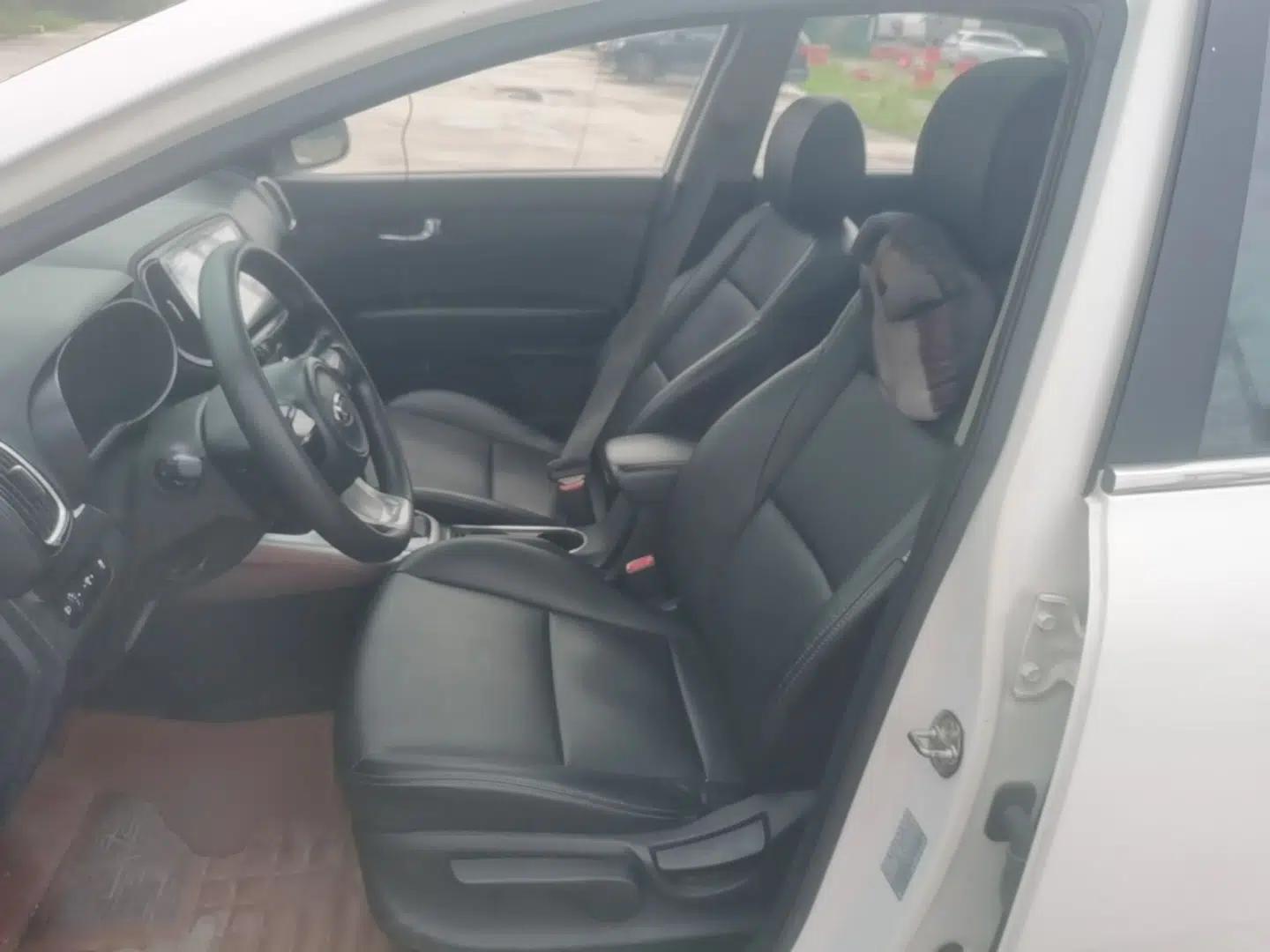 Kia KX3 2015 1.6L Automatic Two-Wheel Drive DLX — миниатюра 22