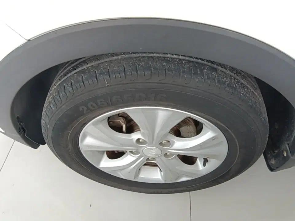 Kia KX3 2015 1.6L Automatic Two-Wheel Drive GLS — миниатюра 15