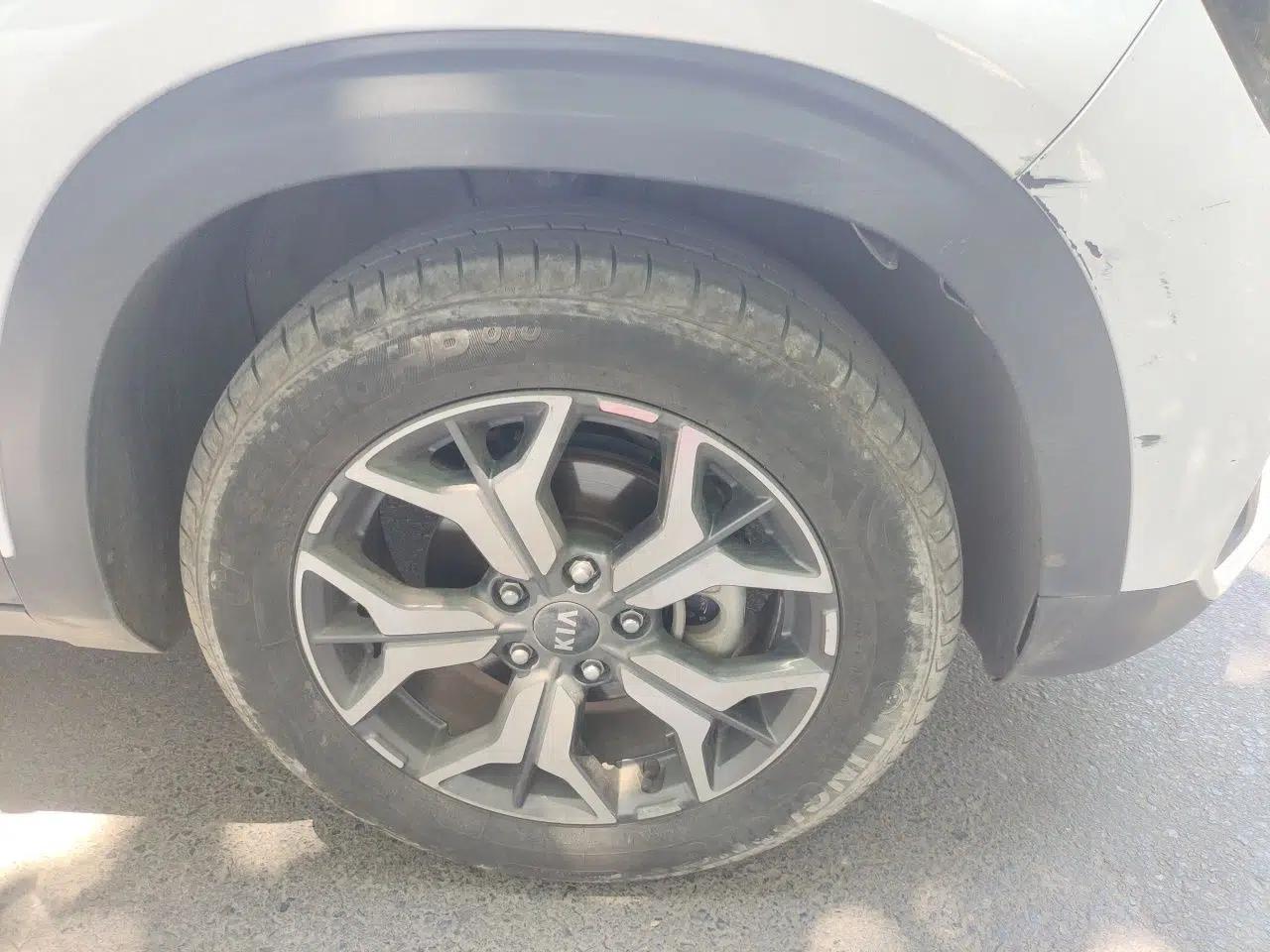 Kia KX3 2020 1.5L CVT Trend Edition — миниатюра 8