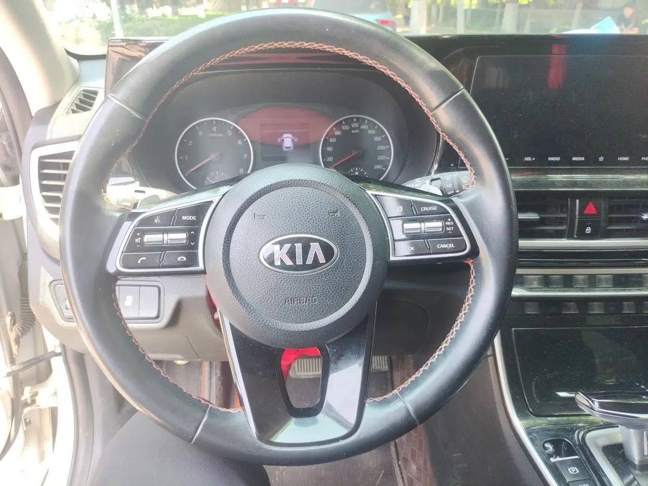 Kia KX3 2020 1.5L CVT Trend Edition — миниатюра 10