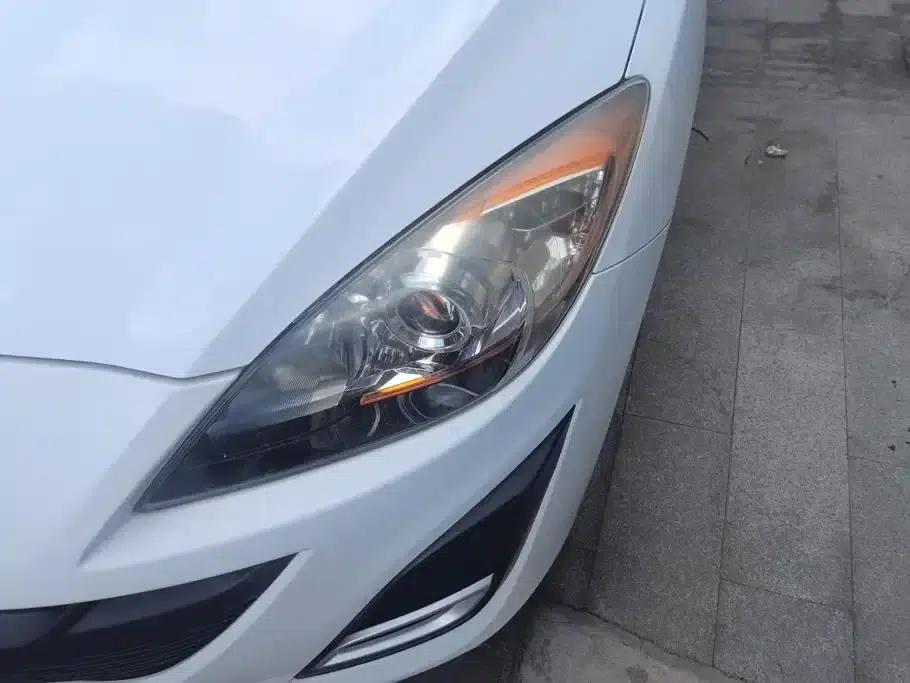 Mazda 3 Axela 2013 Sedan 1.6L Automatic Elite — миниатюра 5