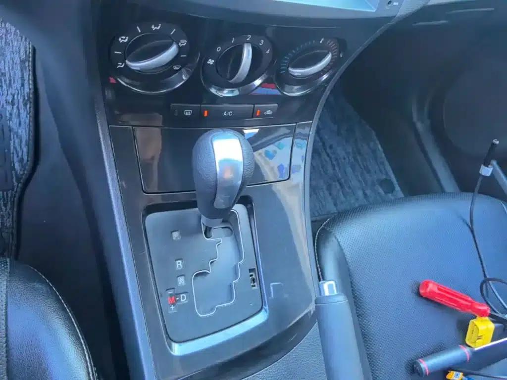 Mazda3 Axela 2015 Sedan 1.6L Automatic Elite — миниатюра 14