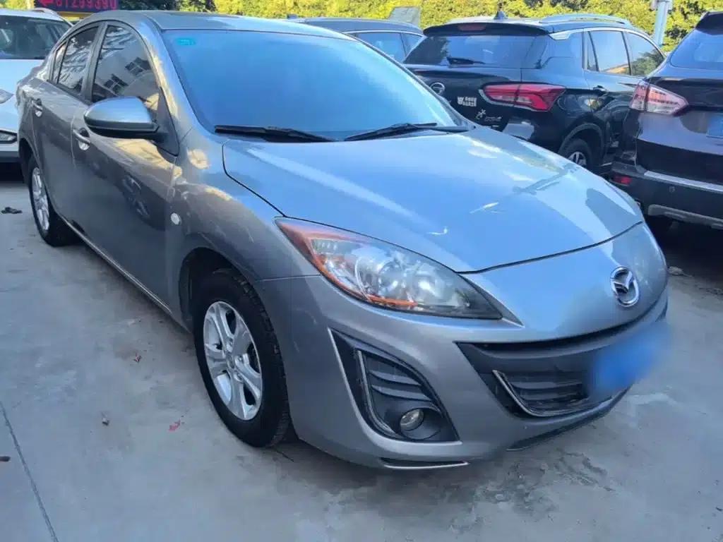 Mazda3 Axela 2015 Sedan 1.6L Automatic Elite — миниатюра 4