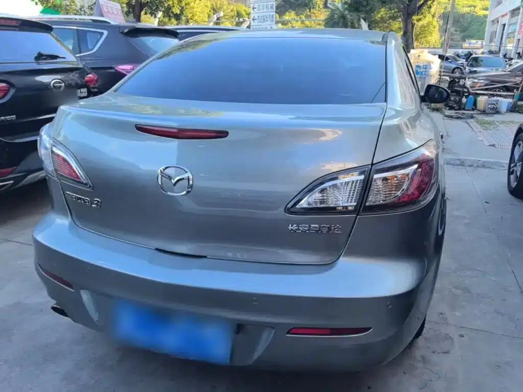 Mazda3 Axela 2015 Sedan 1.6L Automatic Elite — миниатюра 6
