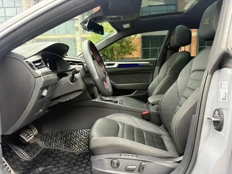 Volkswagen CC 2023 380TSI Striking Edition — миниатюра 14