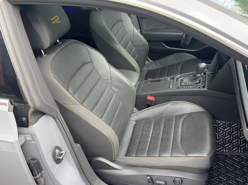 Volkswagen CC 2023 380TSI Striking Edition — миниатюра 15